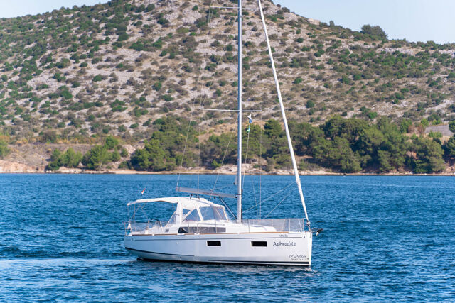 Oceanis 38 - 3 cab. Aphrodite 